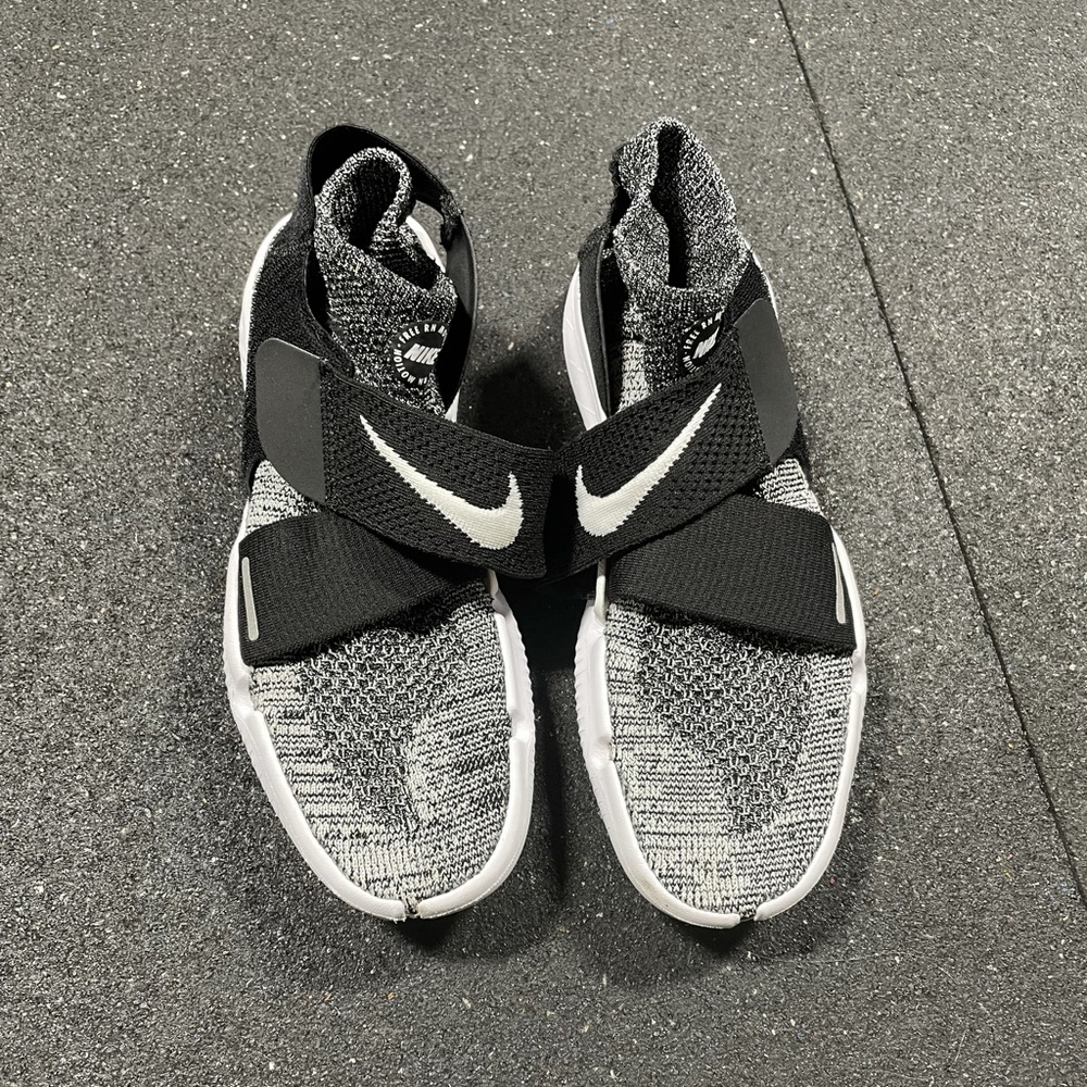 Nike fly kit free run